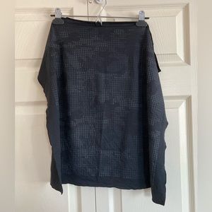 Lululemon black camo-pattern circle mesh bandana/scarf